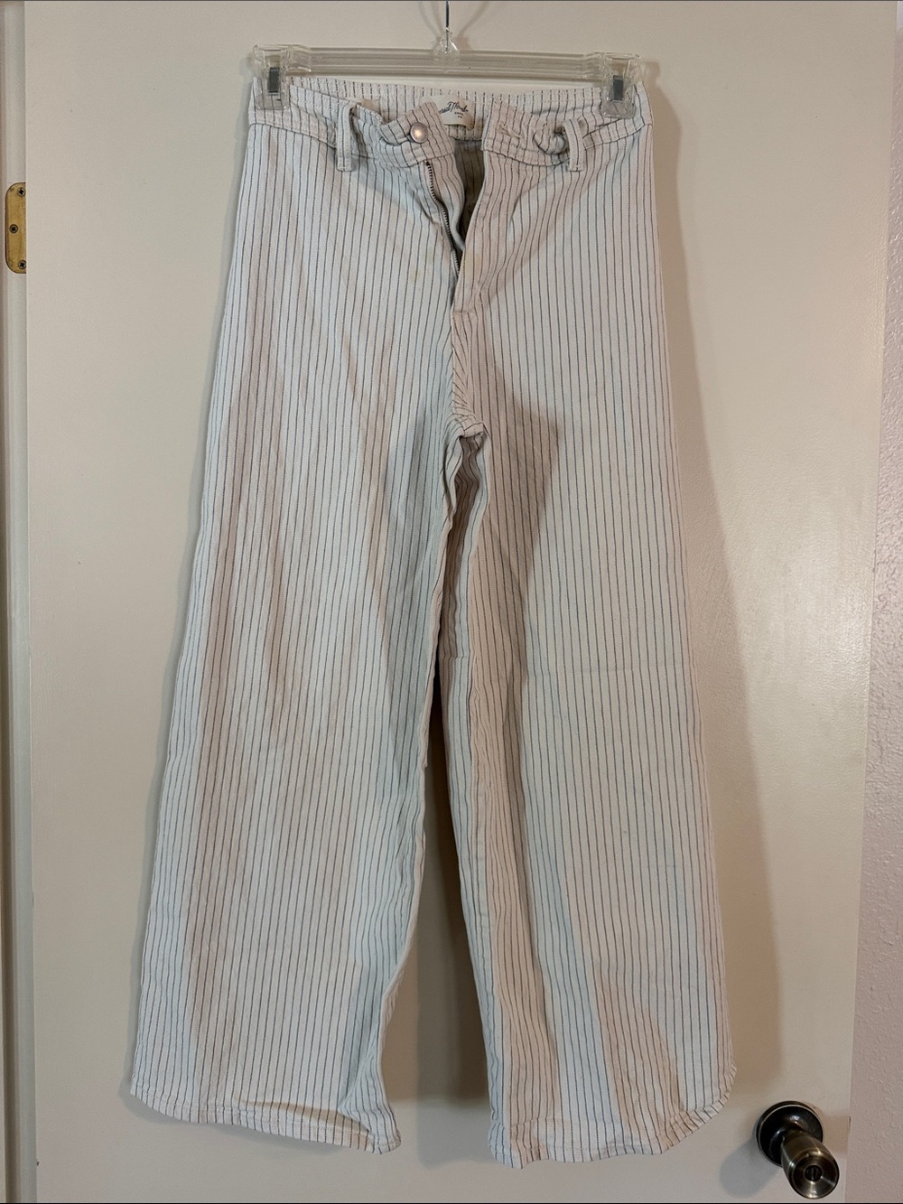 Universal Thread White Pinstripe Wide Leg Jeans